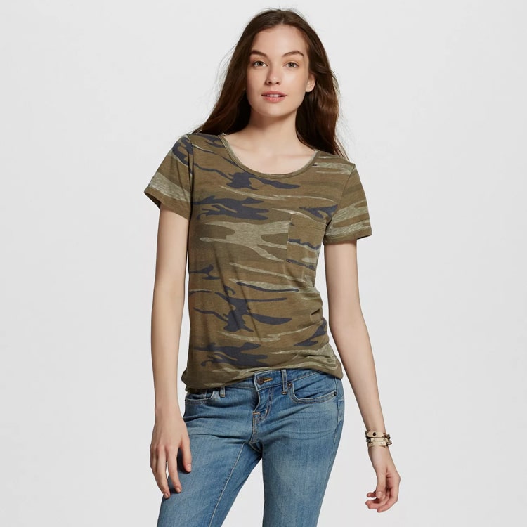 womentshirt (1) Camo Print Graphic T-Shirt - Image 1